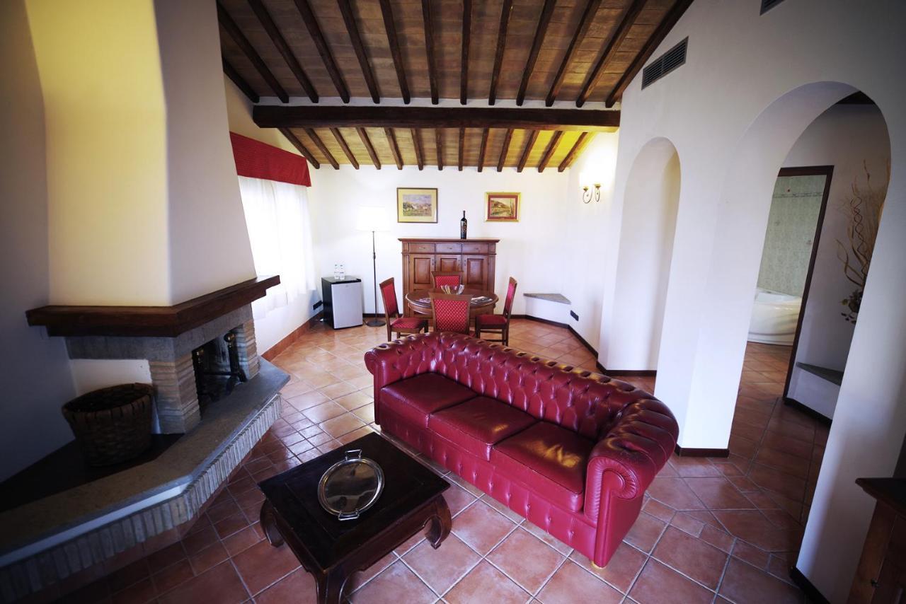 Hotel Ristorante Al Brunello Di Montalcino Buitenkant foto