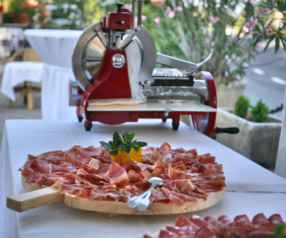 Hotel Ristorante Al Brunello Di Montalcino Buitenkant foto